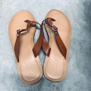 Aldo sandals size 8.5